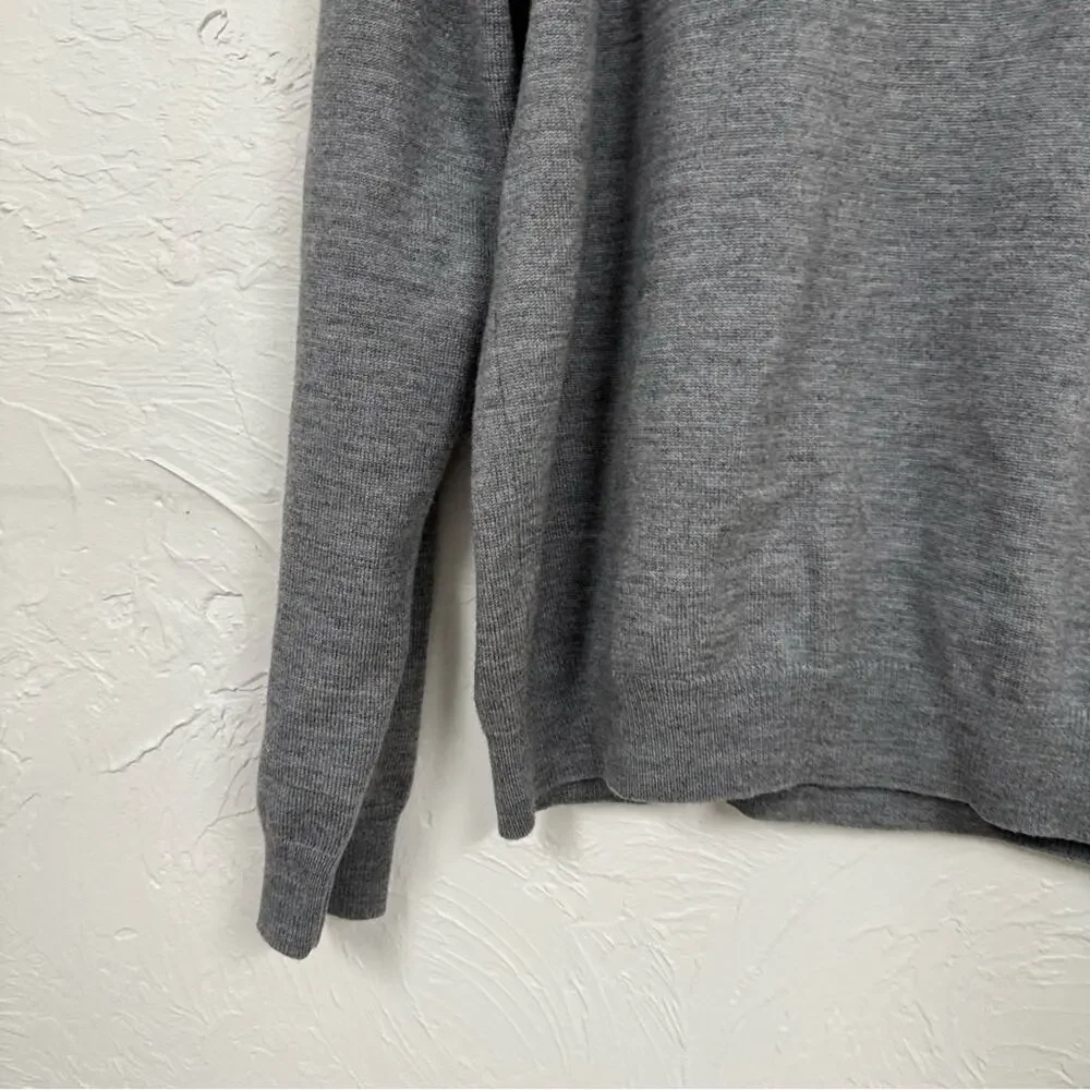 Brooks Brothers 346 Extra Fine Merino Wool Grey V Neck Mens Sweater L Preppy